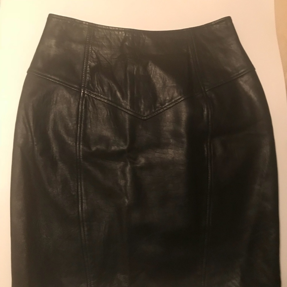Butter leather skirt